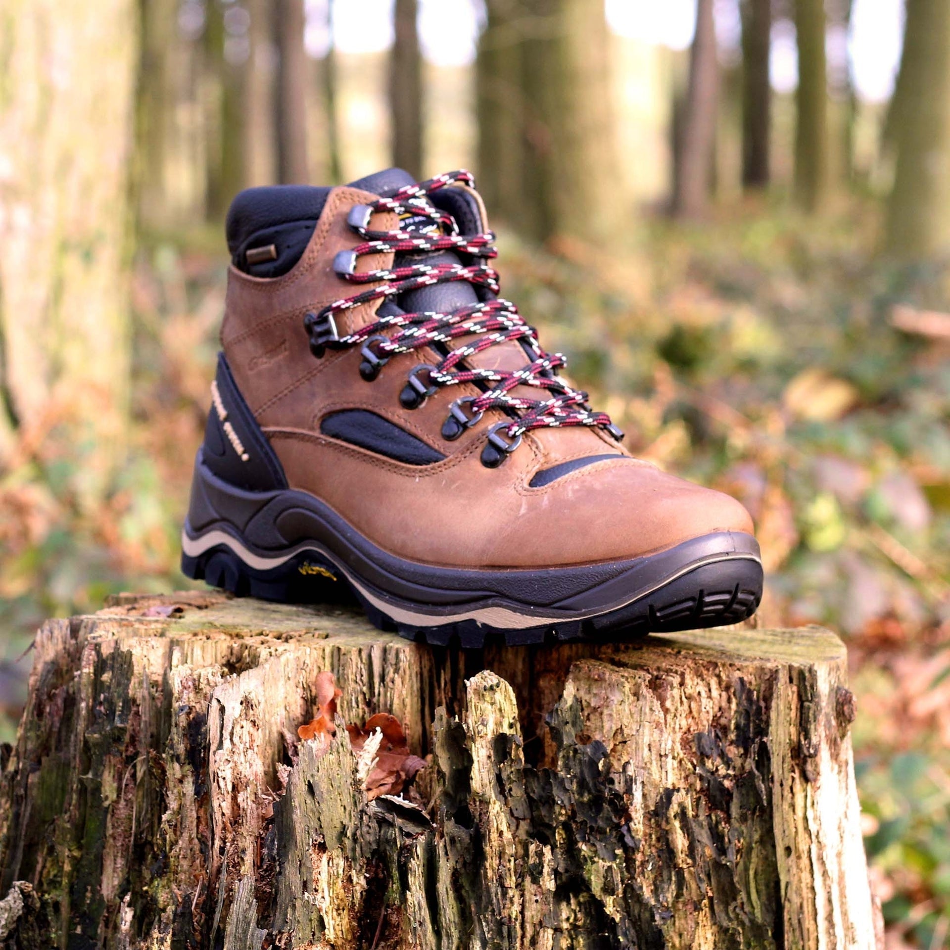 Quatro Crazy Horse Hiking Boot