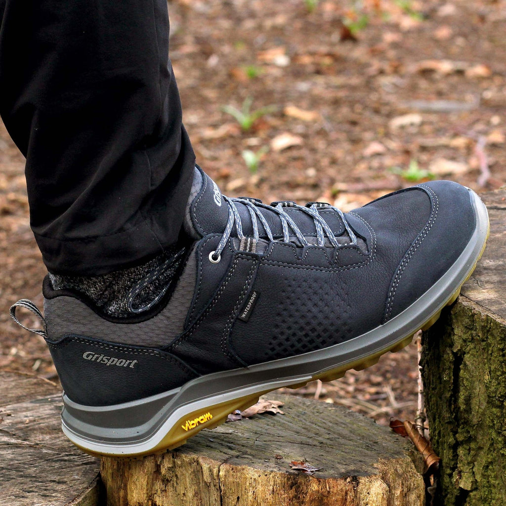 Icarus Walking Shoe