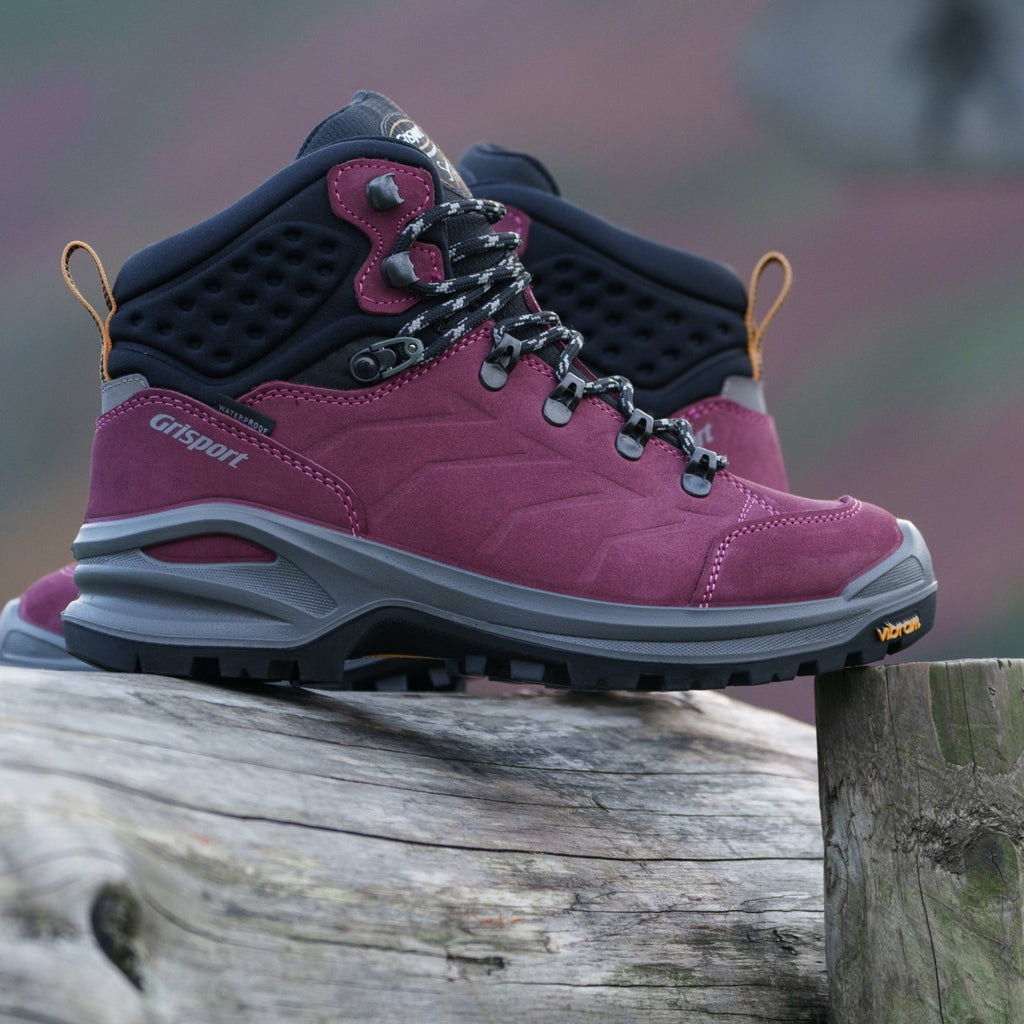 Lady Lynx Burgundy Boot