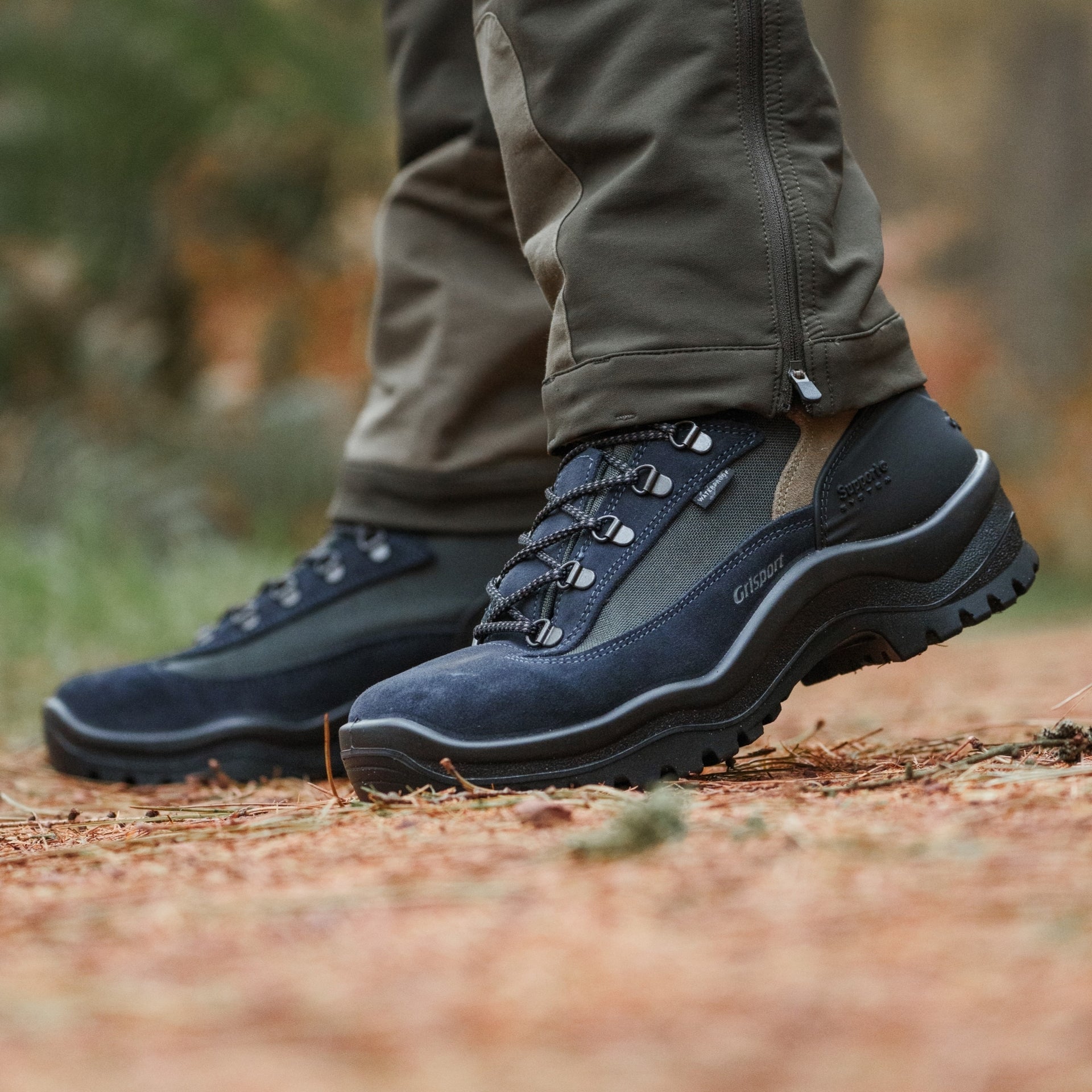 Wolf Navy Trekking Boot