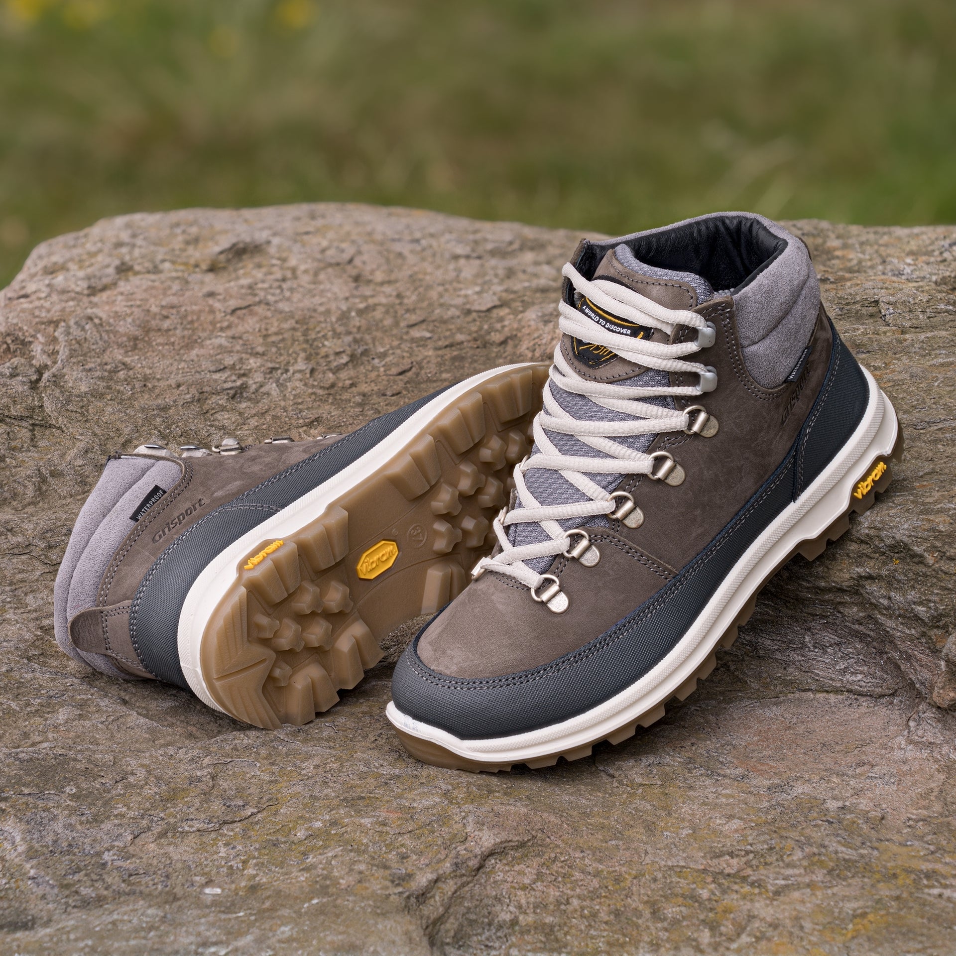Ladies Breakaway Beige Walking Boot