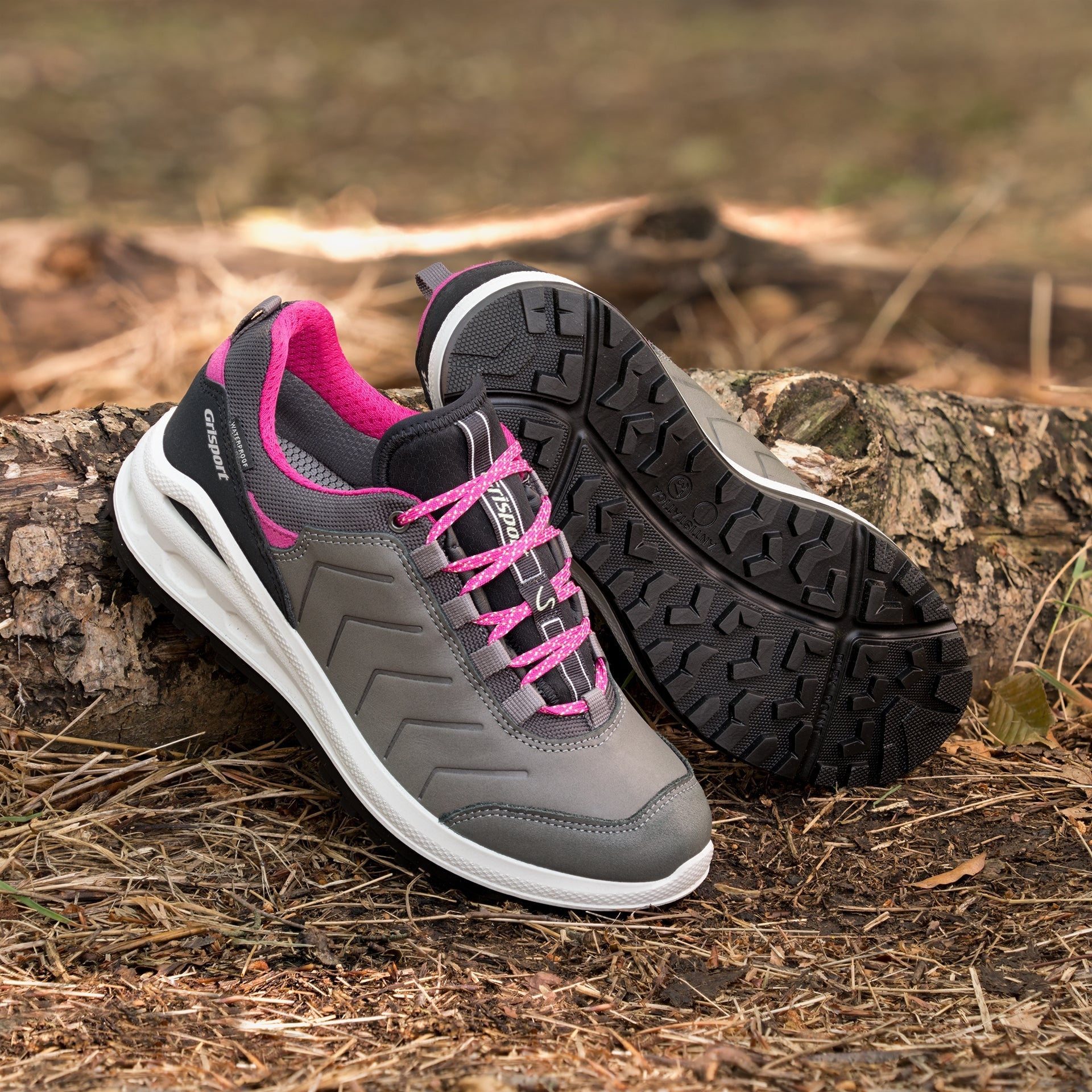 Lady Gravity Grey Walking Shoe