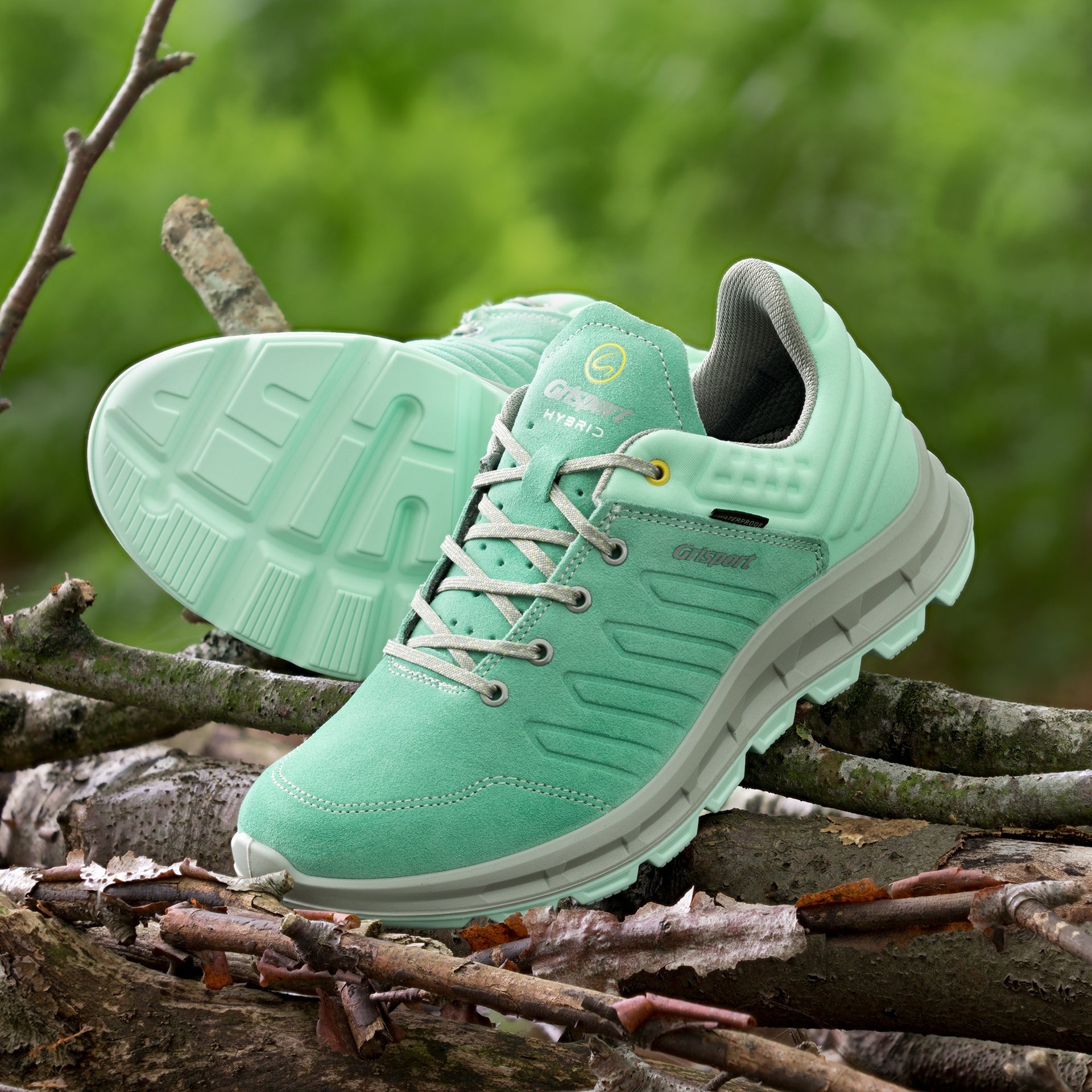 Lady Motion Green Shoe
