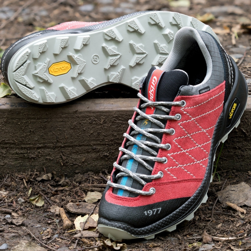Lady Treviso Raspberry All Grip Walking Shoe