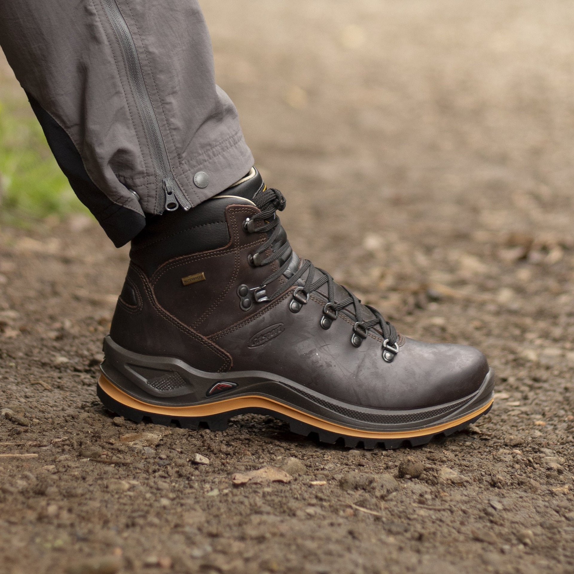 Aztec Wide Fit Boot (Brown Waxed Leather)