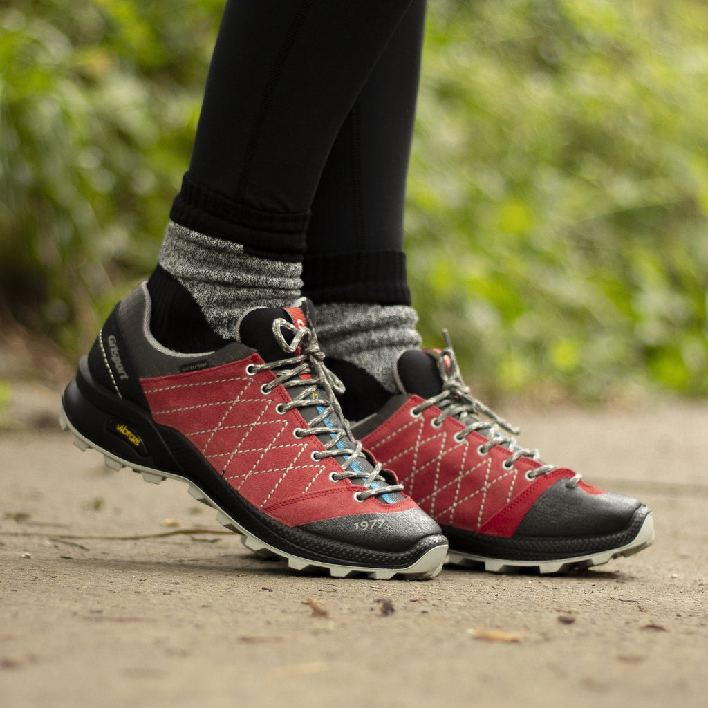 Lady Treviso Raspberry All Grip Walking Shoe