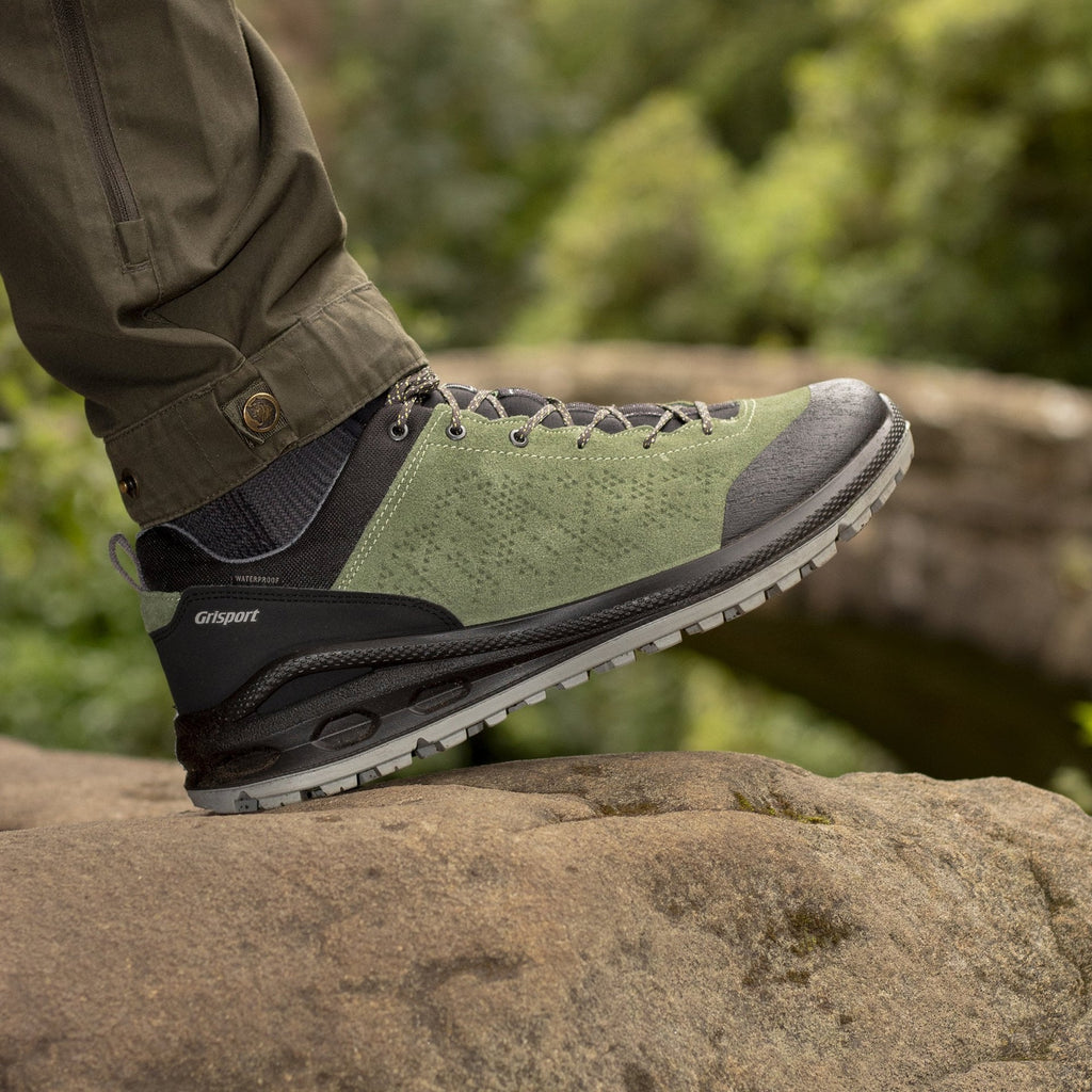Phoenix Green Walking Shoe