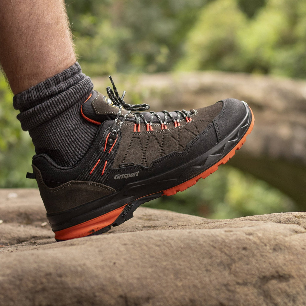 Spur Grey Walking Shoe