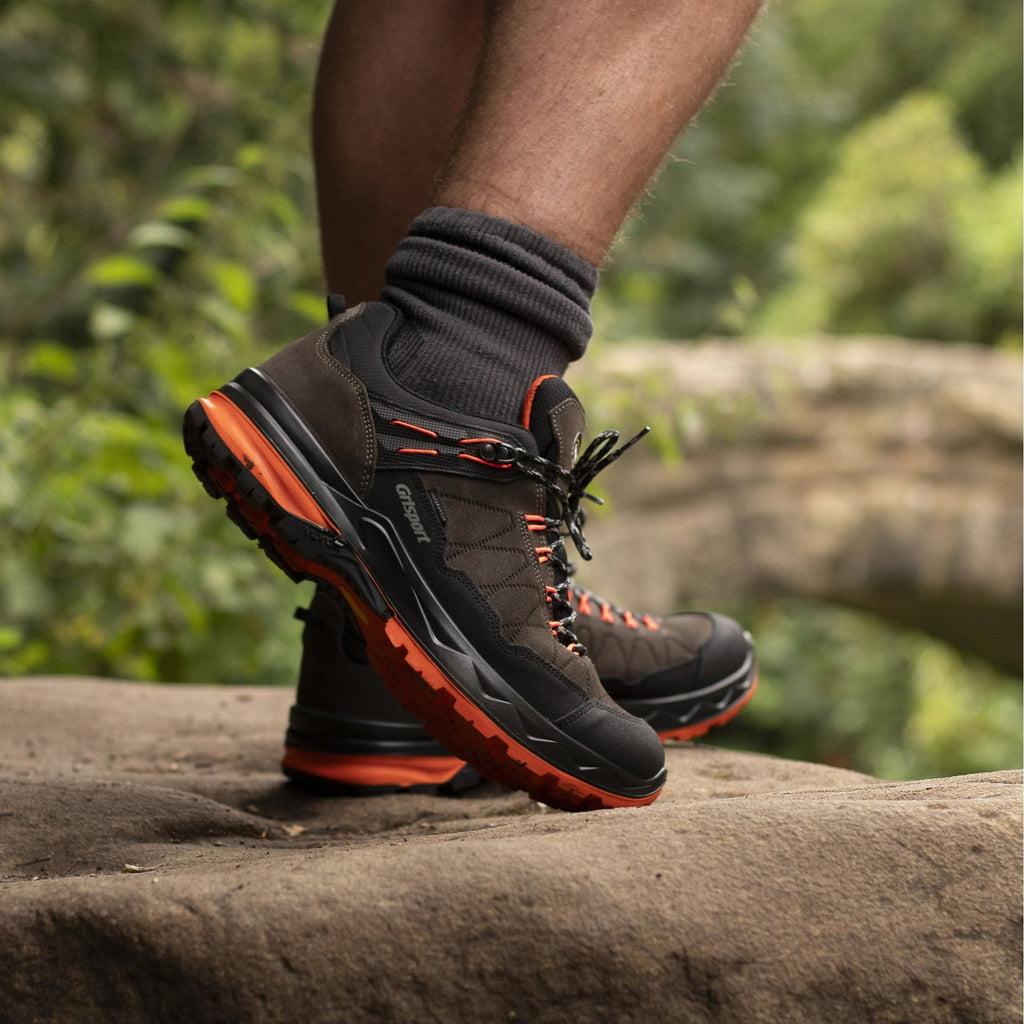Spur Grey Walking Shoe