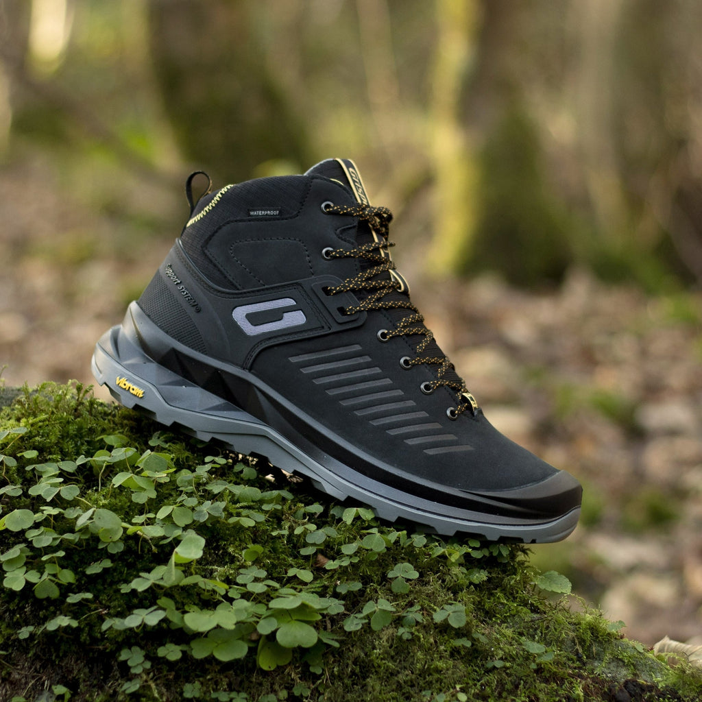 Cruise Black Boot