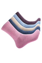 Ladies Outdoor Socks 5 Pair Pack One-Size 3-8