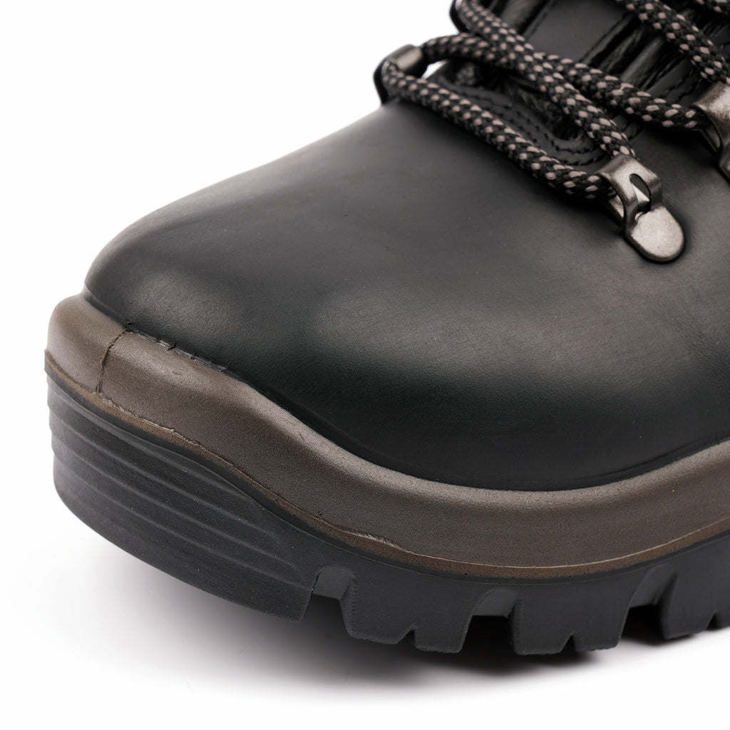 Peaklander Black Hiking Boot