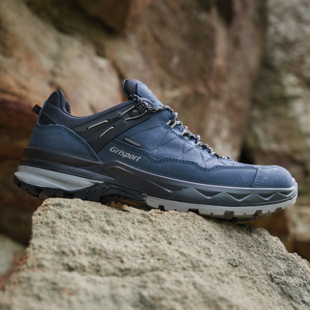 Spur Navy Walking Shoe